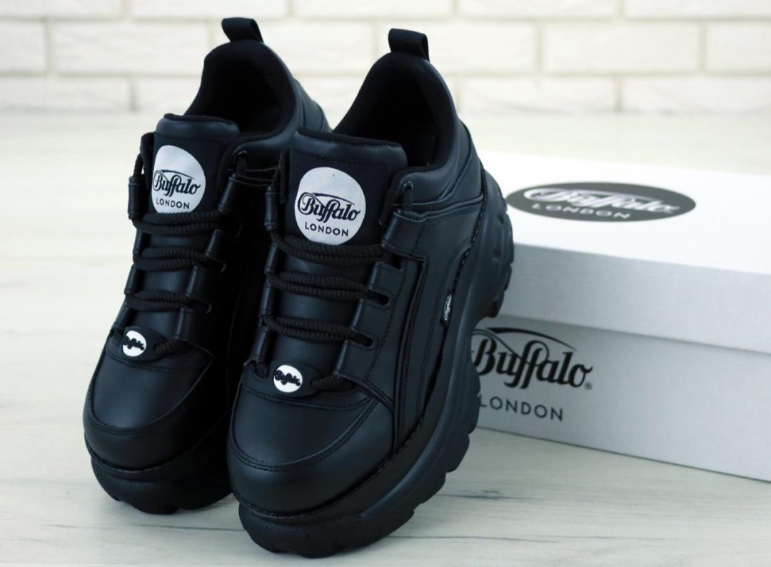 Buffalo London Black