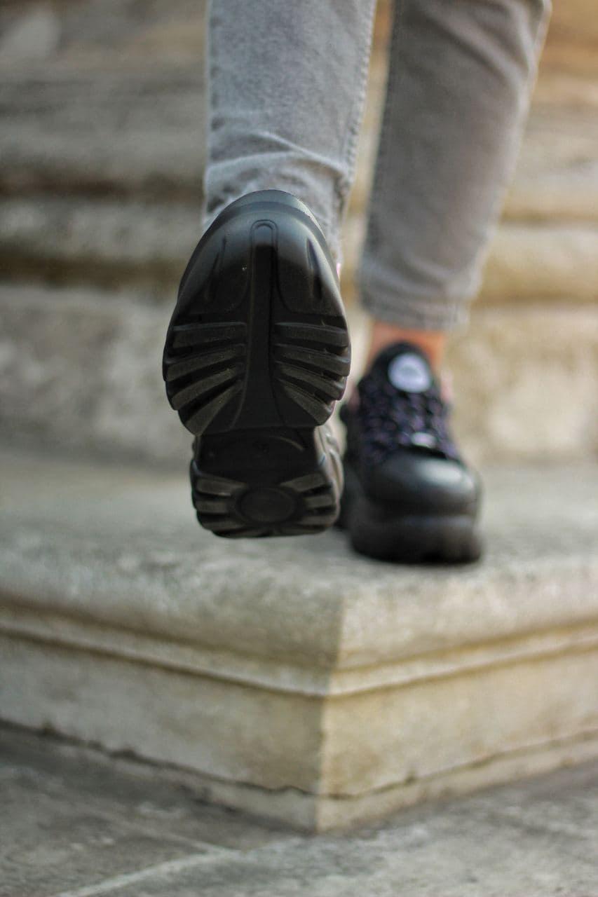Buffalo London Black 1