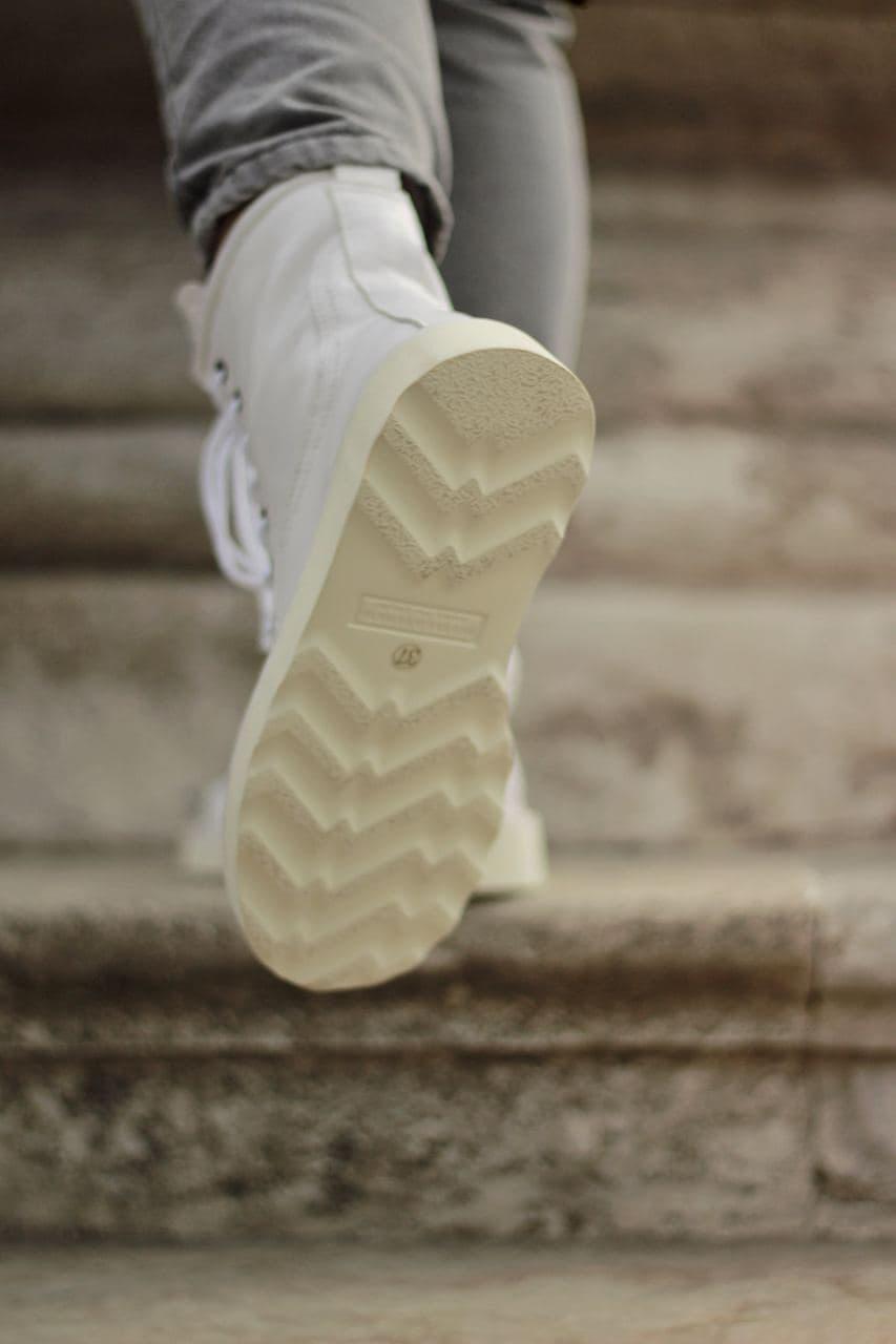 Bottega Veneta White