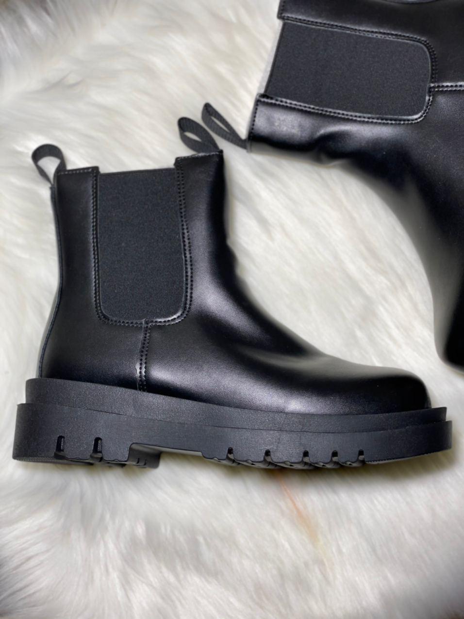 Bottega Veneta Black (No Brand) 1