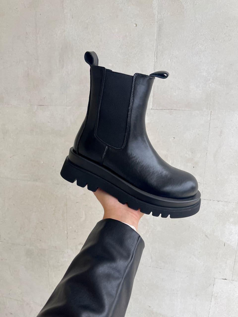 Bottega Veneta Black (No Brand) 1
