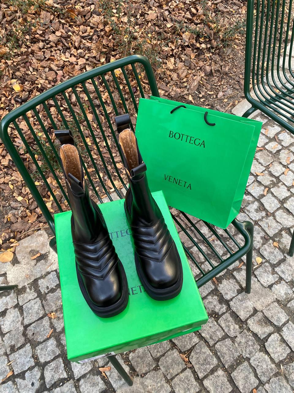 Bottega Veneta Black (No Brand) 4