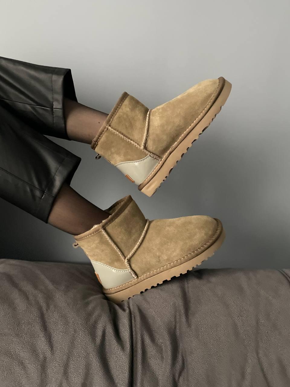UGG Mini Mokko