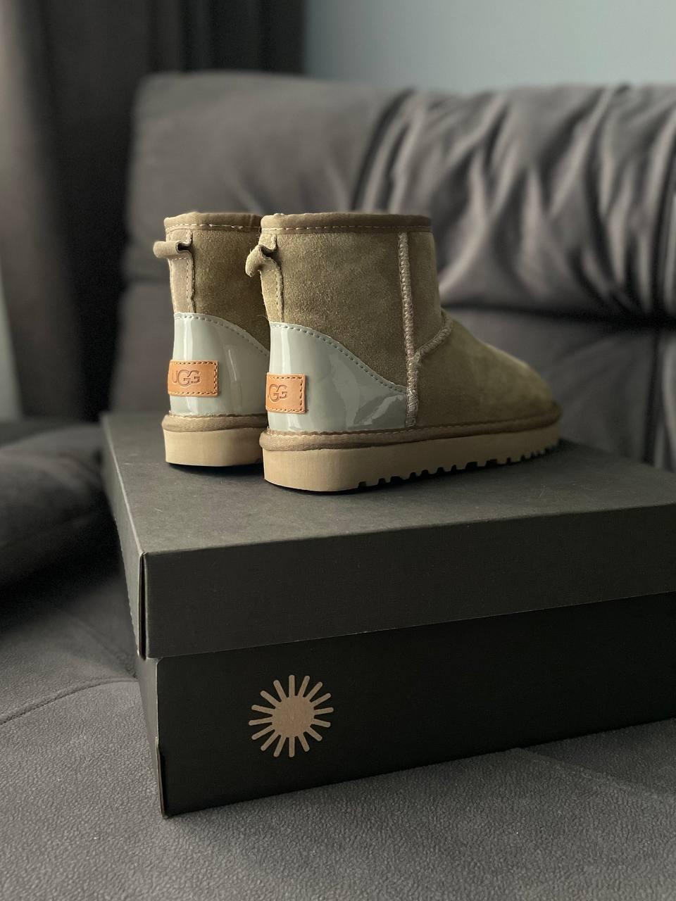 UGG Mini Mokko