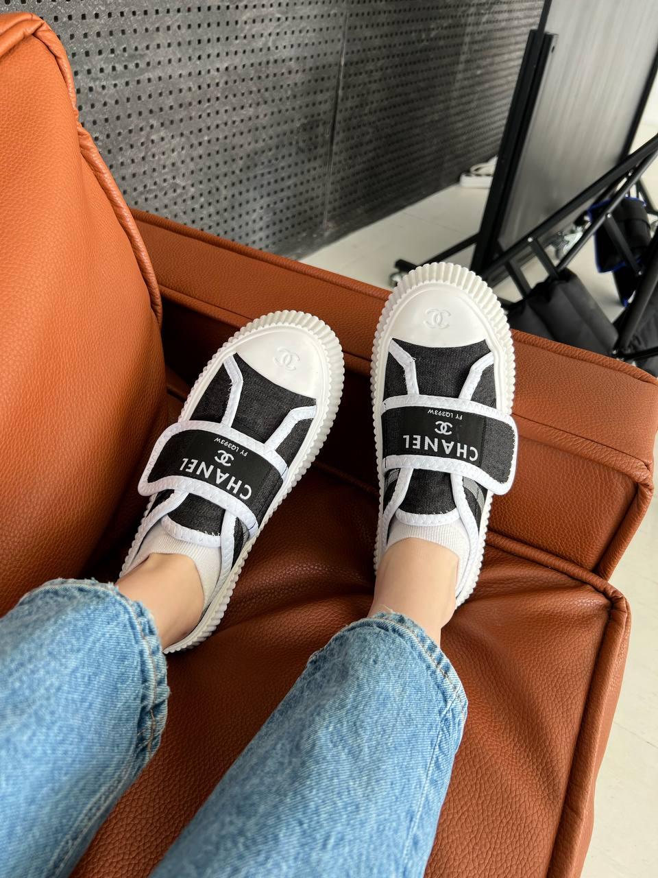 Chanel Platform Black White