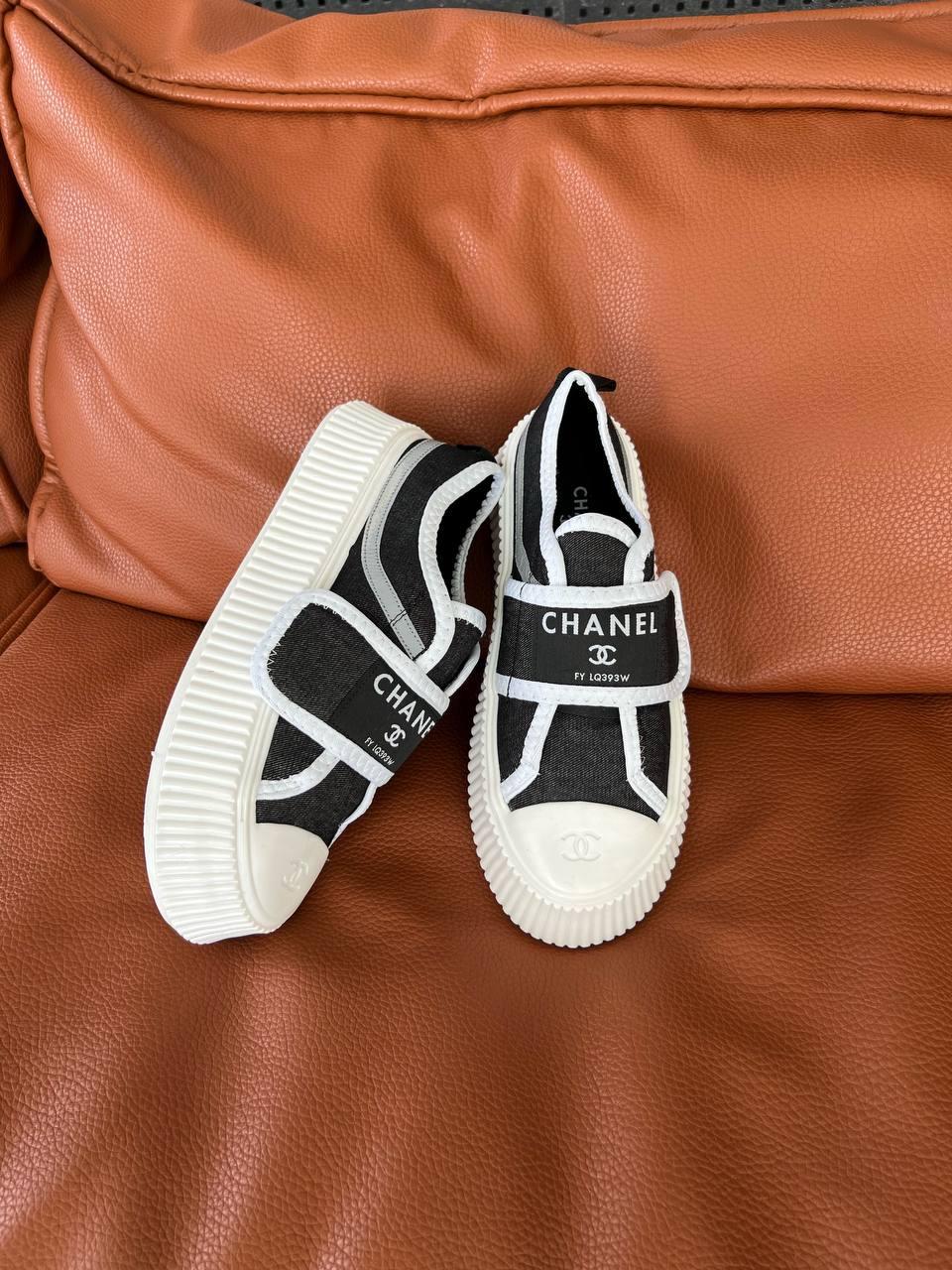 Chanel Platform Black White