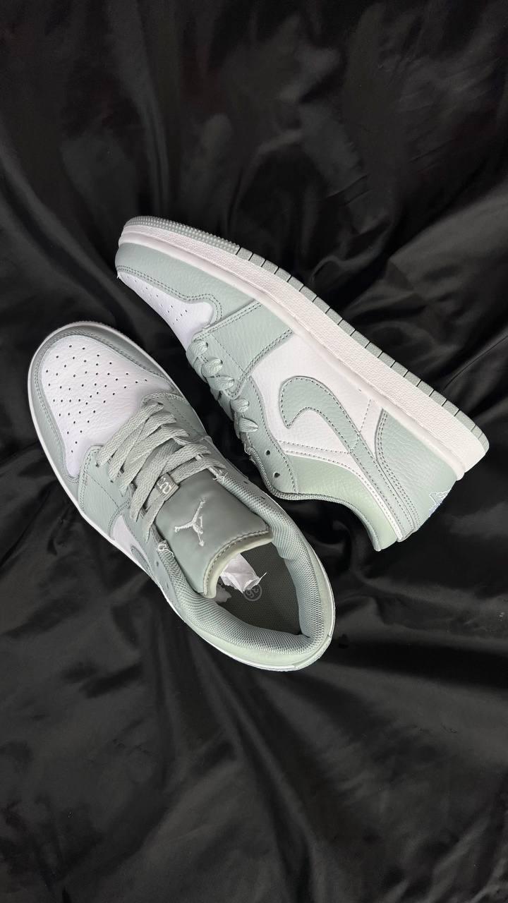 Nike Air Jordan 1 Low Light Olive