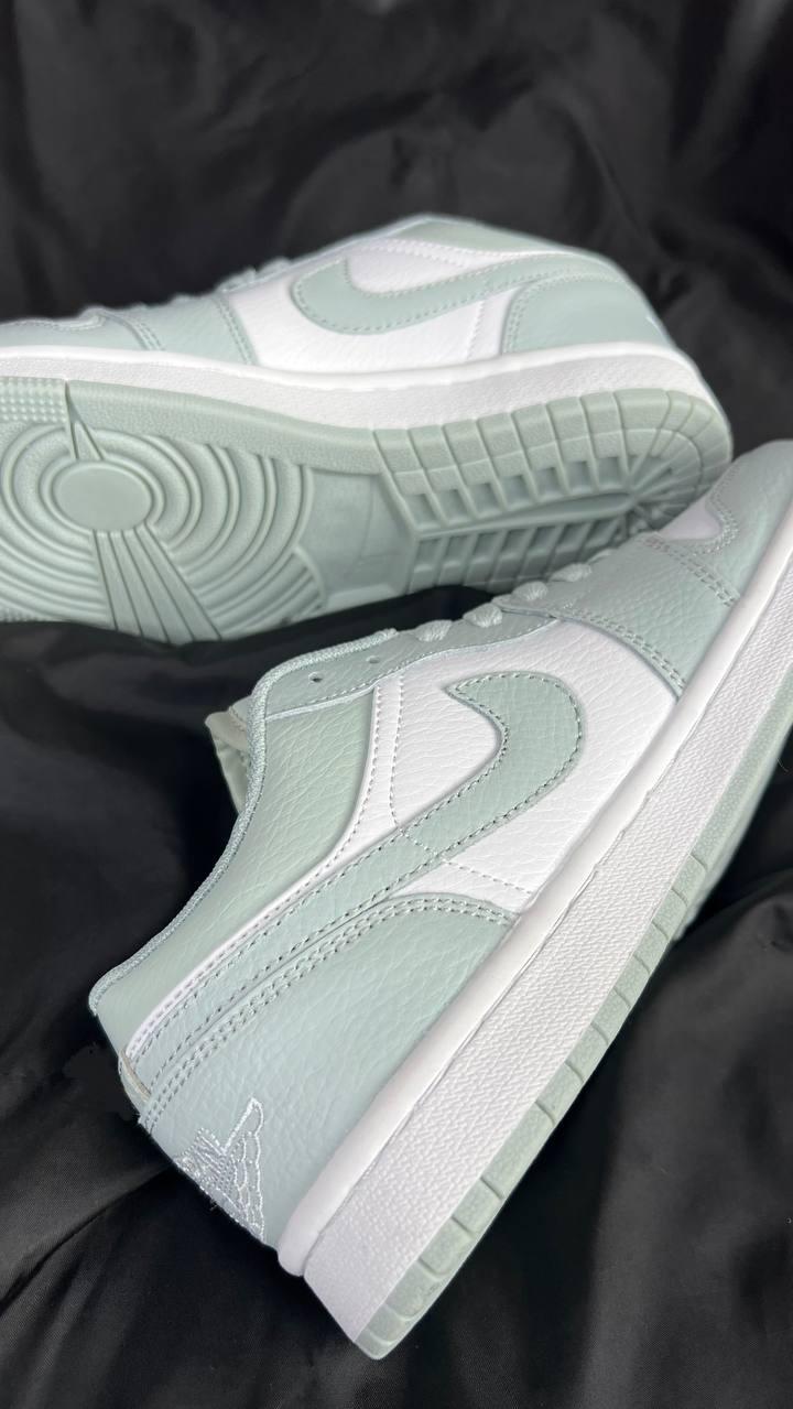 Nike Air Jordan 1 Low Light Olive