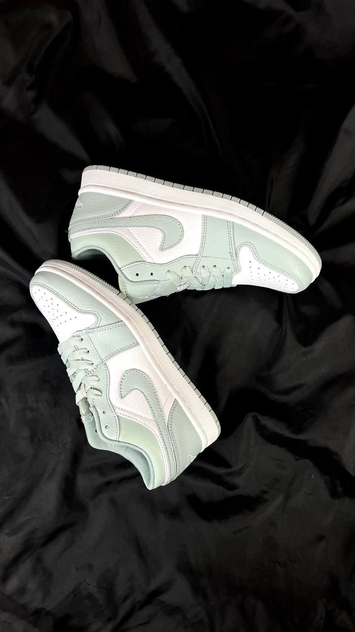 Nike Air Jordan 1 Low Light Olive