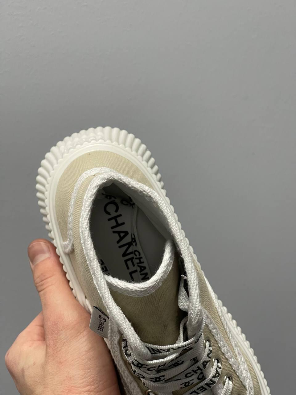 Chanel Snekers Platform Beige