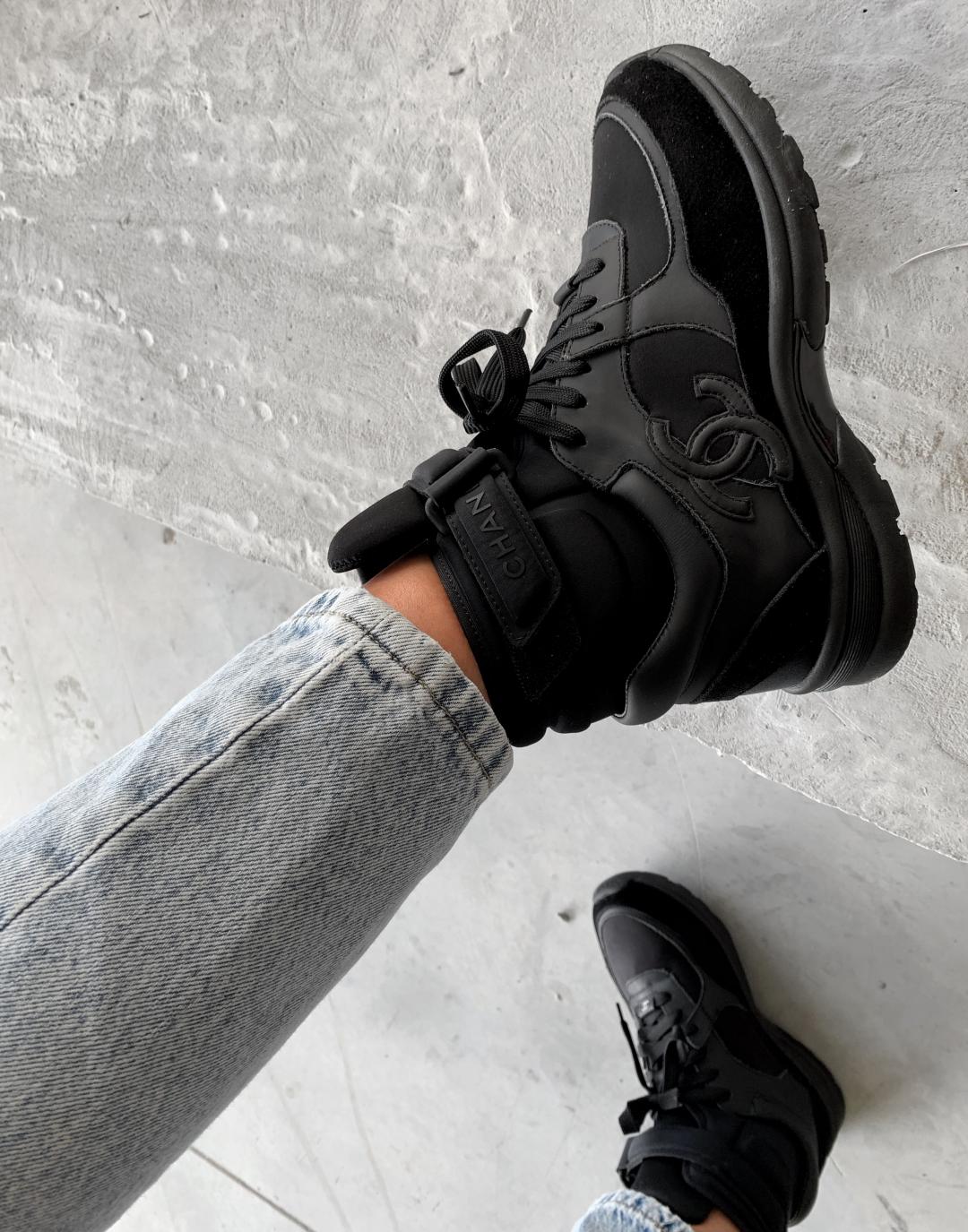 Chanel High Black