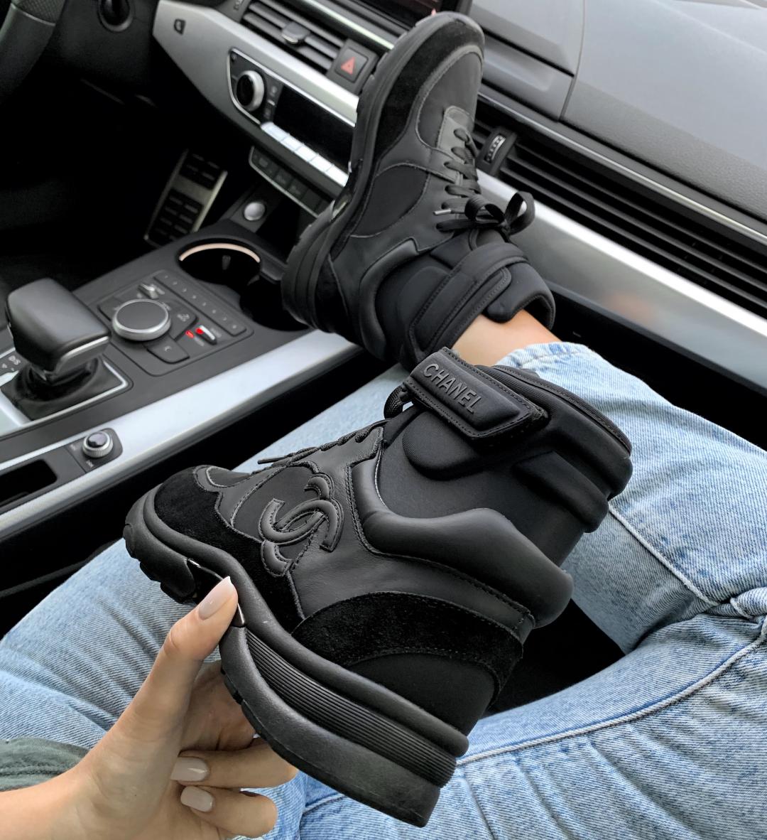 Chanel High Black