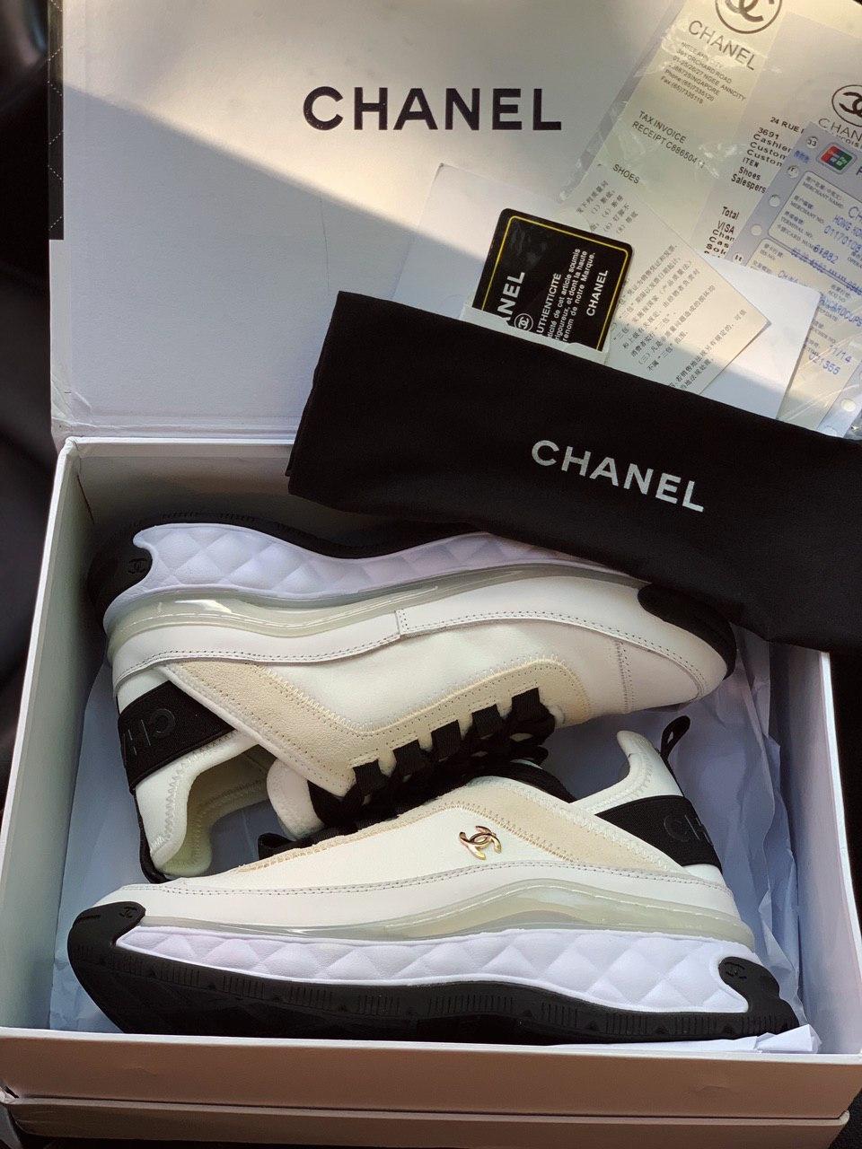 Chanel White Black