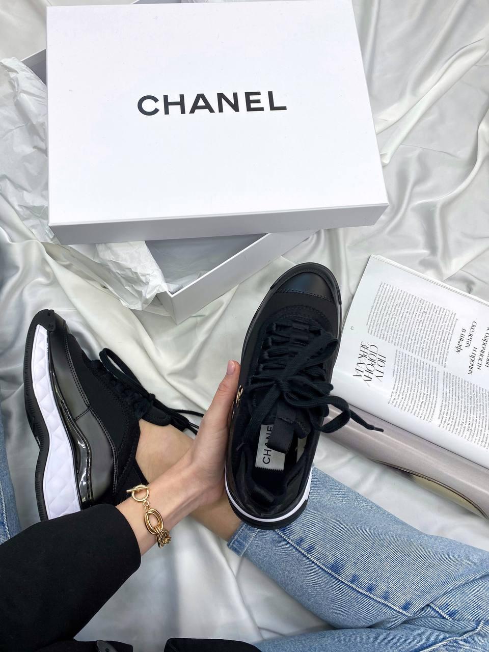 Chanel Black White