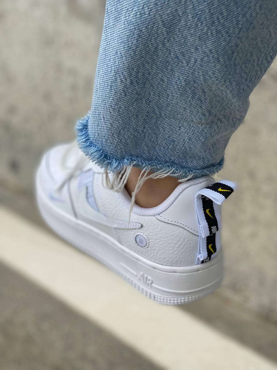 Nike Air Force 1’07Lv8 Ultra White