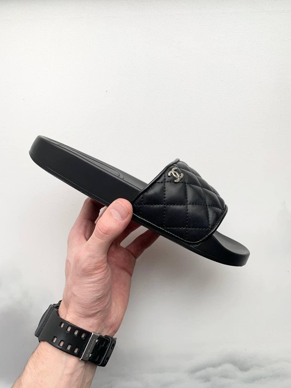Channel Slippers Lambskin Black