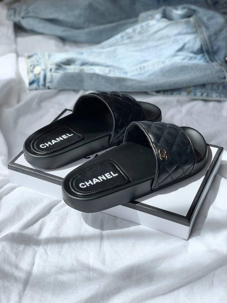 Channel Slippers Lambskin Black