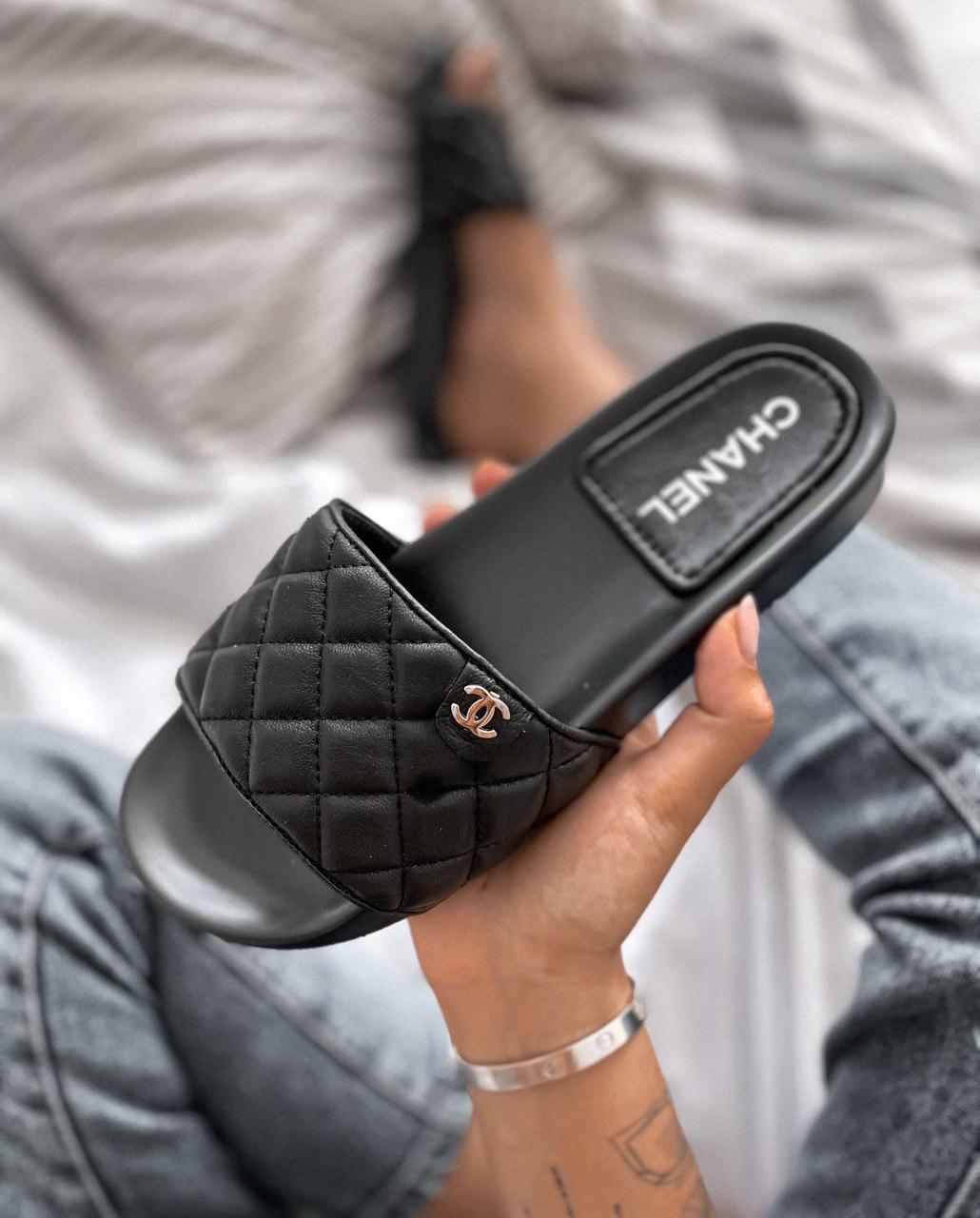 Channel Slippers Lambskin Black