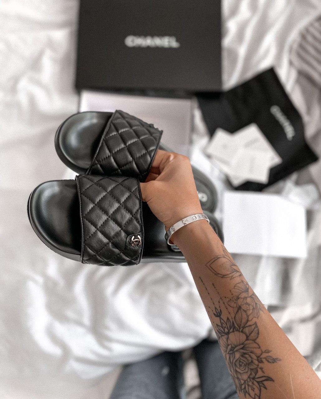 Channel Slippers Lambskin Black