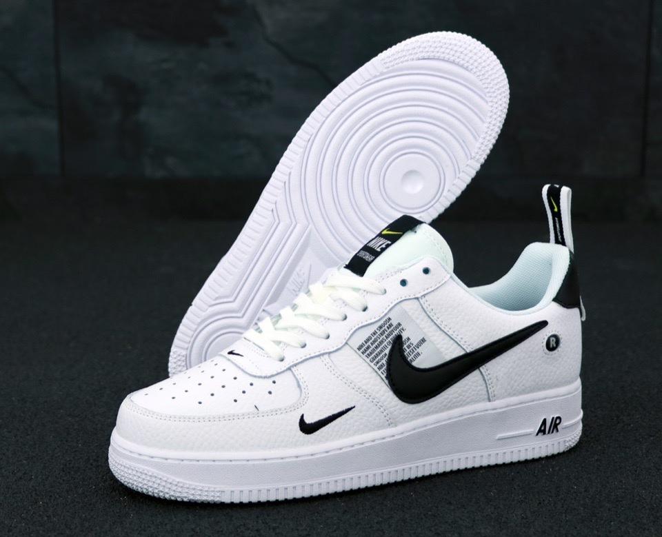 Nike Air Force 1’07Lv8 Ultra White Black 1