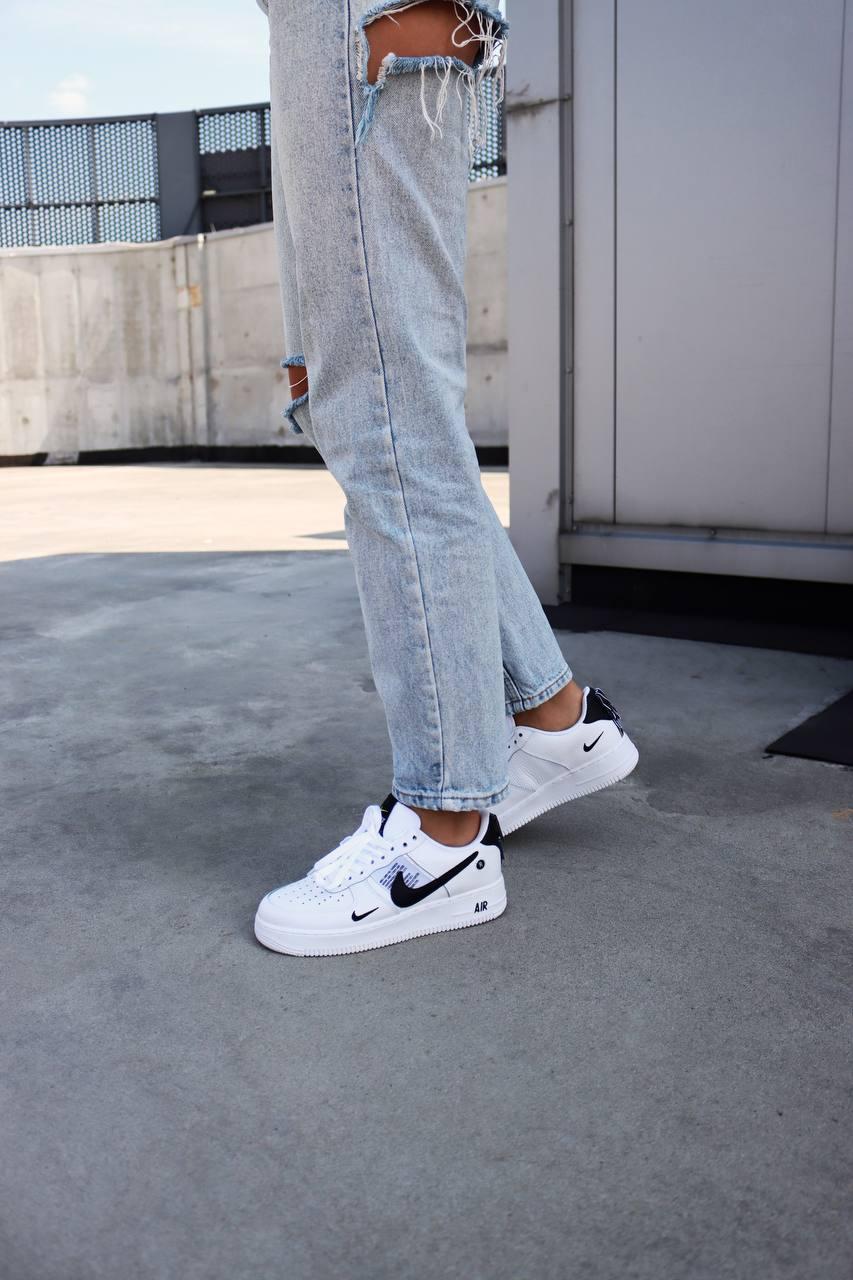 Nike Air Force 1’07Lv8 Ultra White Black 1
