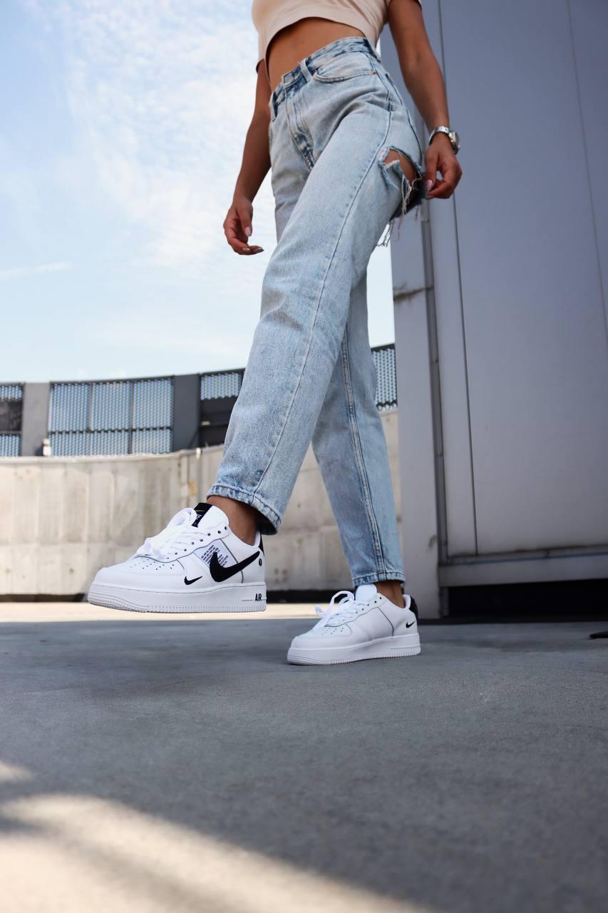 Nike Air Force 1’07Lv8 Ultra White Black 1