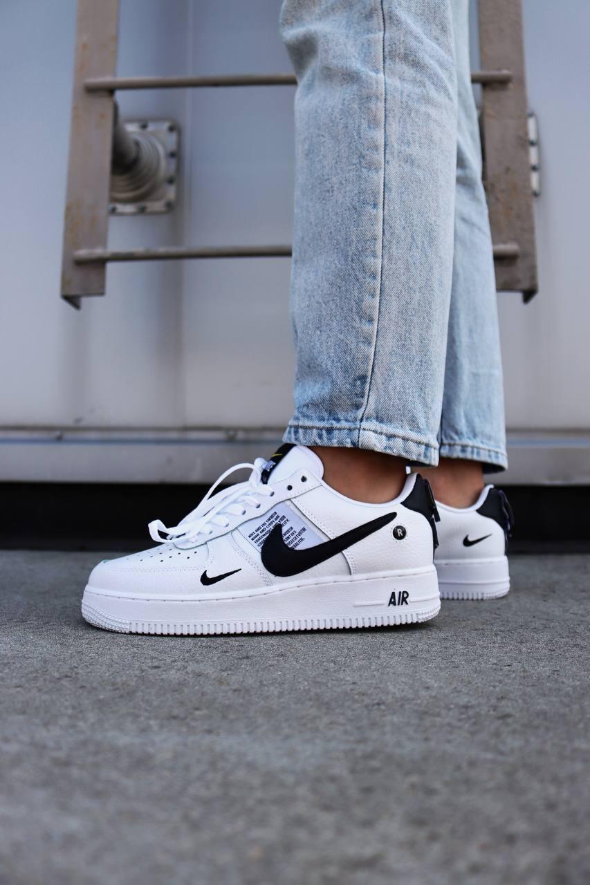 Nike Air Force 1’07Lv8 Ultra White Black 1