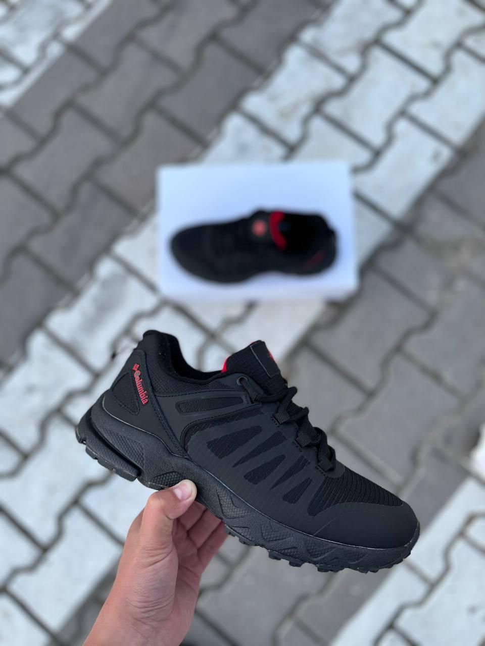 Columbia Black Red