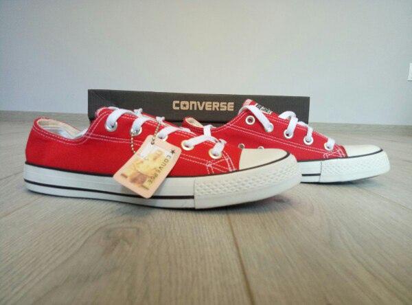 Converse Low Red White Black Line