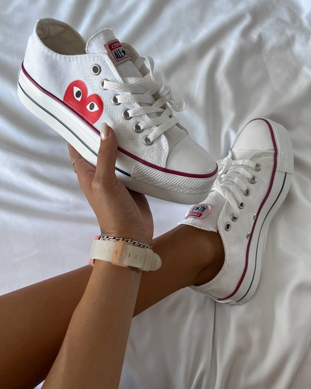 Comme Des Garçons Play White Low