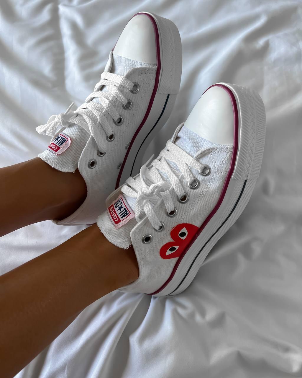Comme Des Garçons Play White Low