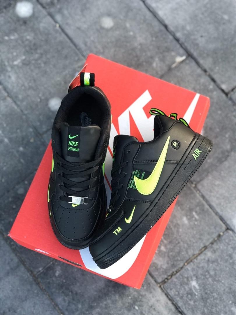 Nike Air Force 1’07Lv8 Ultra Black Green