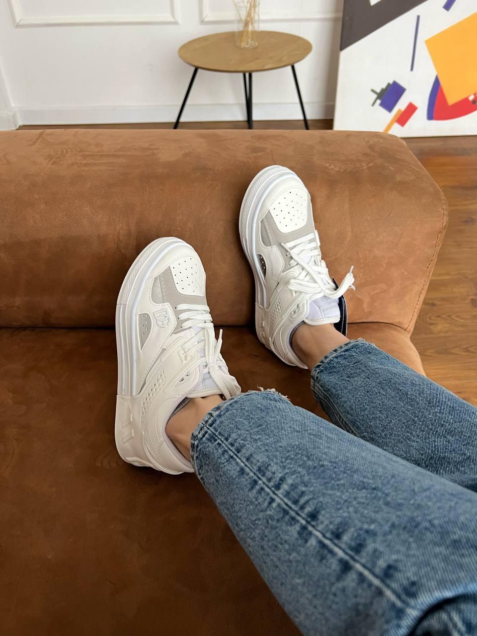 DG White & Grey