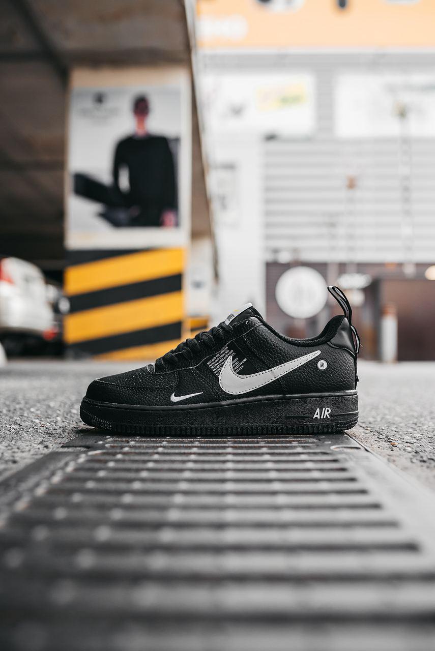 Nike Air Force 1’07Lv8 Ultra Black White 2