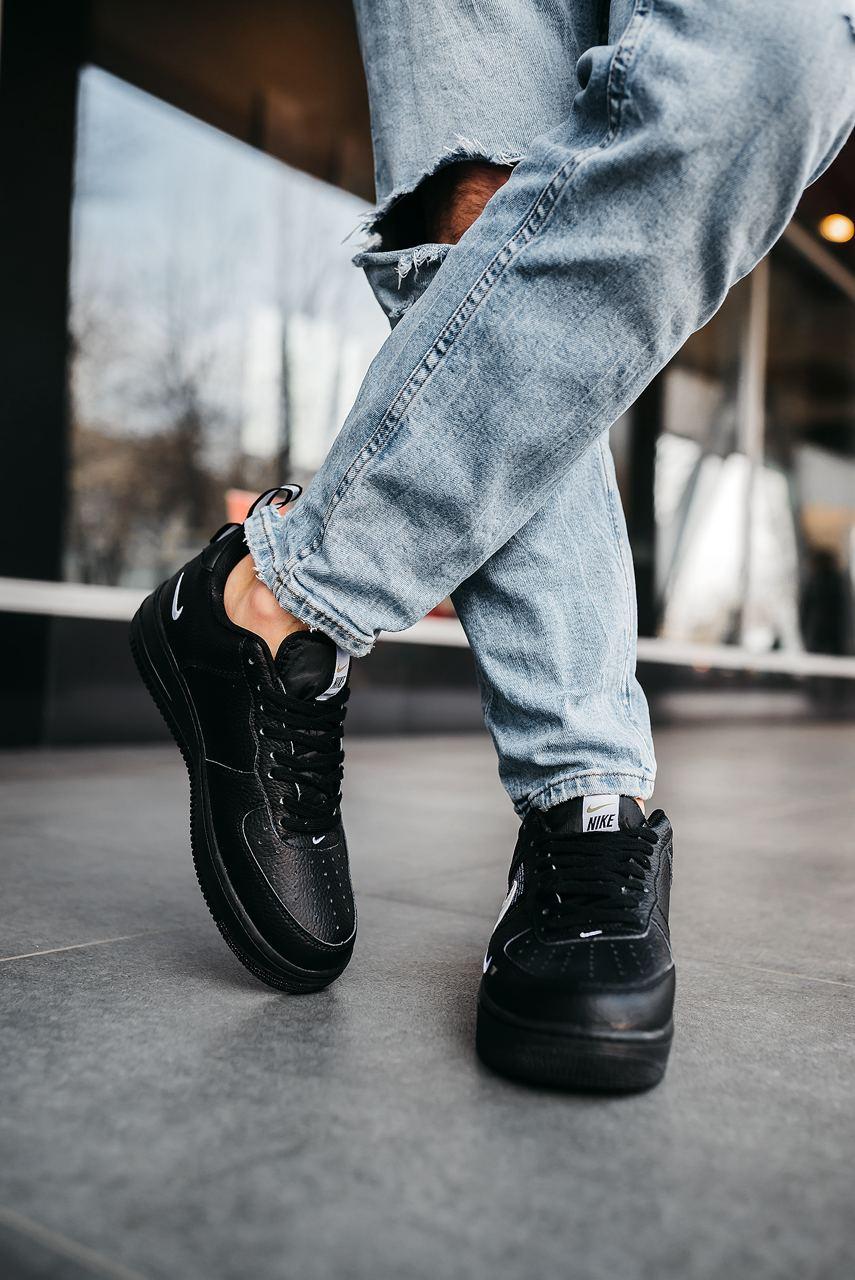 Nike Air Force 1’07Lv8 Ultra Black White 2