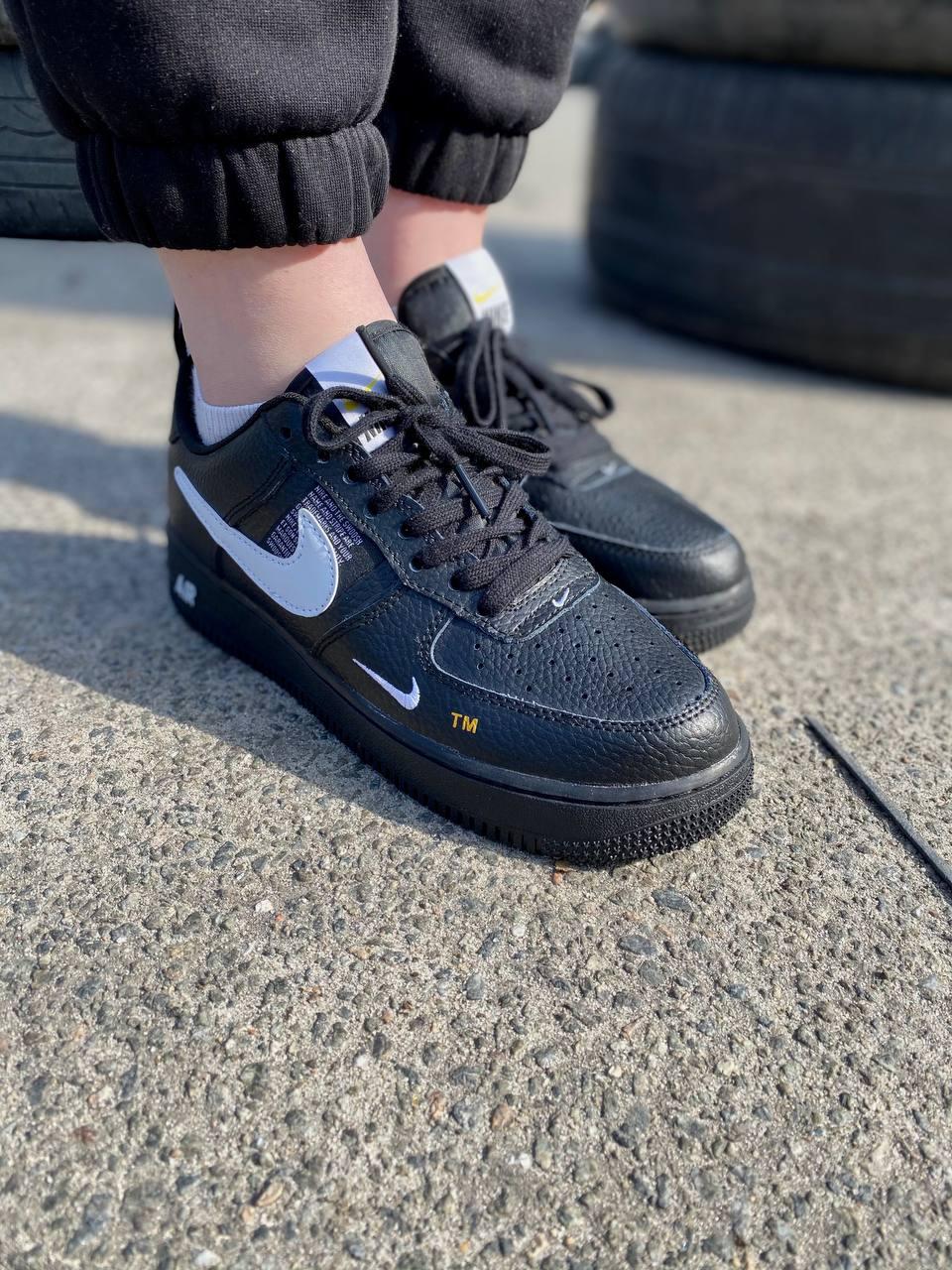 Nike Air Force 1’07Lv8 Ultra Black White 2