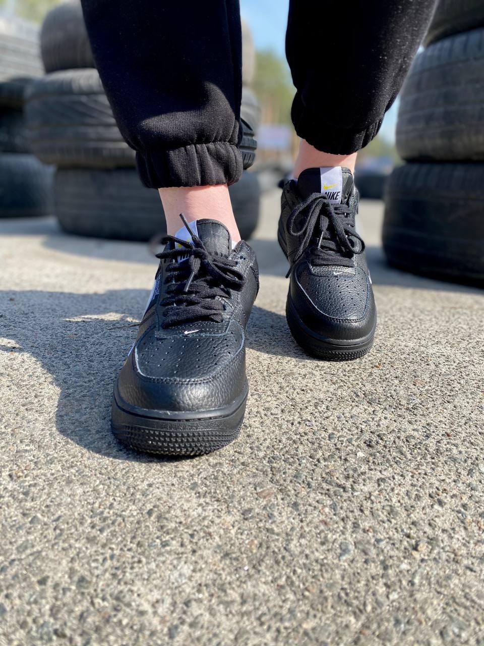 Nike Air Force 1’07Lv8 Ultra Black White 2