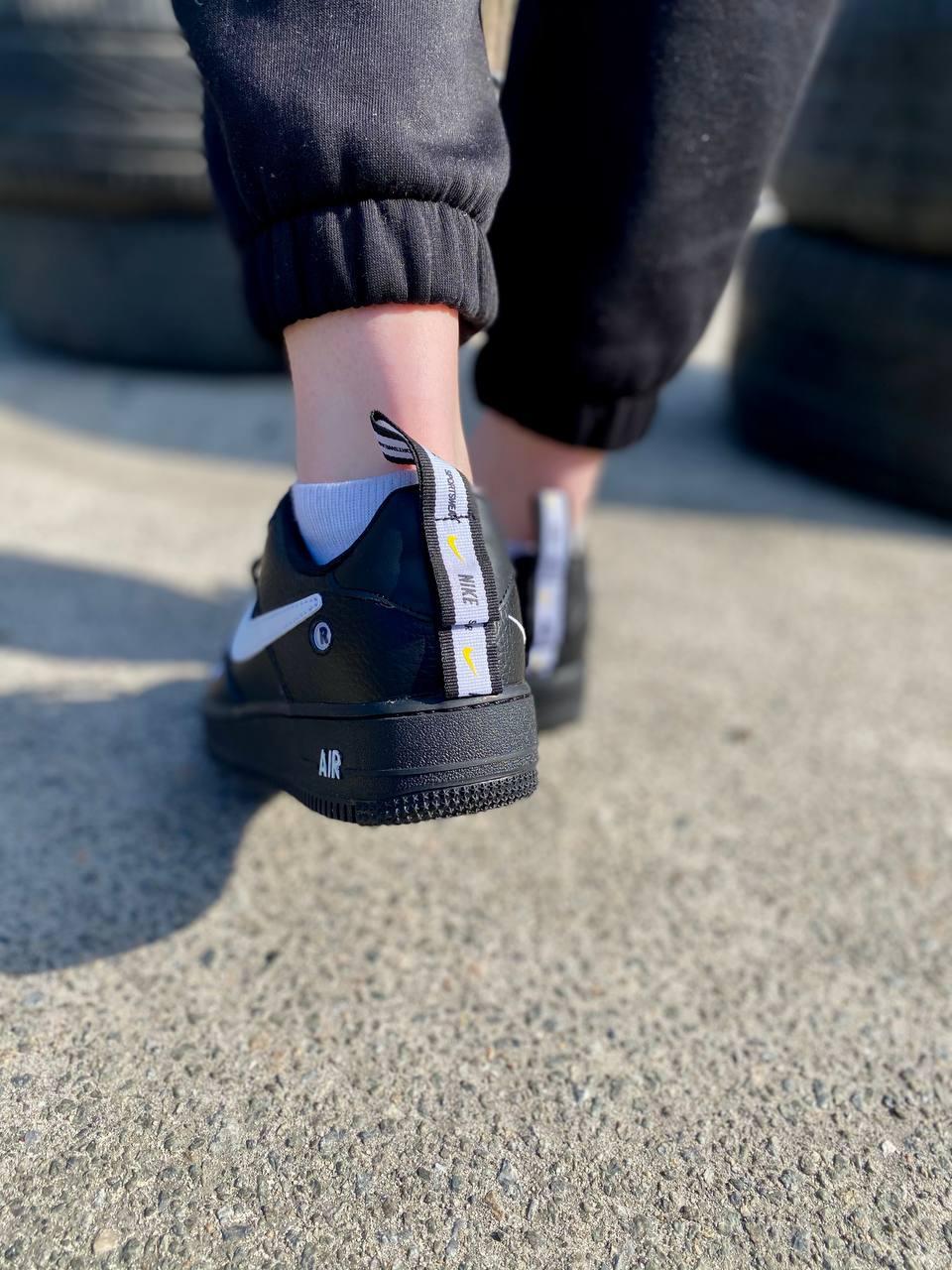 Nike Air Force 1’07Lv8 Ultra Black White 2