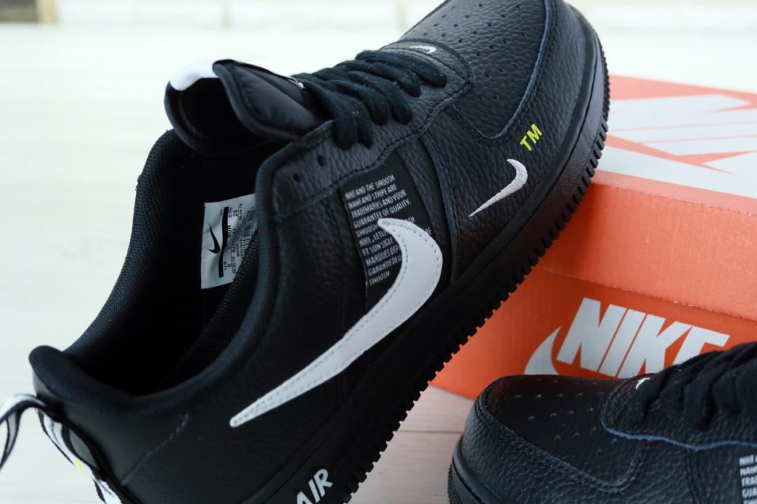 Nike Air Force 1’07Lv8 Ultra Black White 2