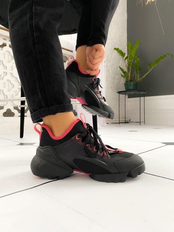 Dior D-Connect Sneaker Black Pink