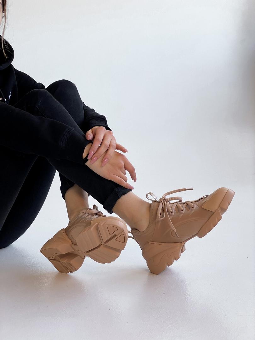Dior D-Connect Sneaker Beige 1