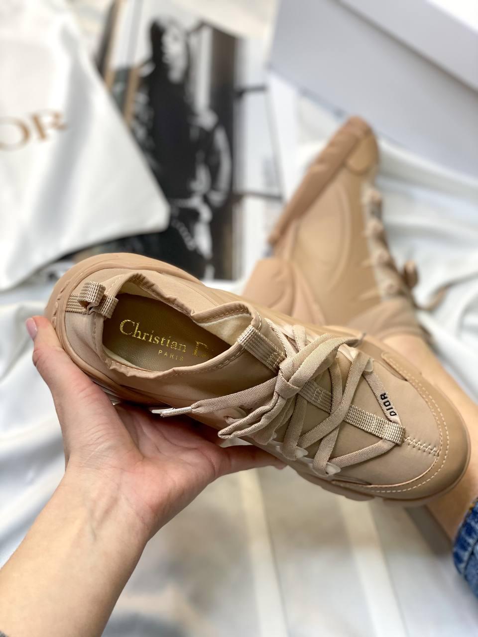 Dior D-Connect Sneaker Beige 1