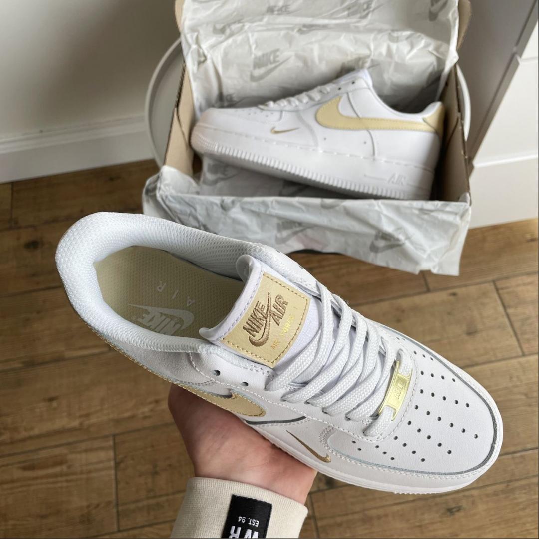 Nike Air Force Mini Swoosh Beige