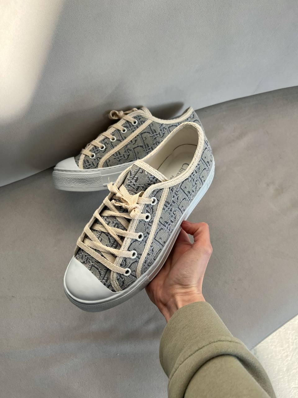 Dior Logo Beige