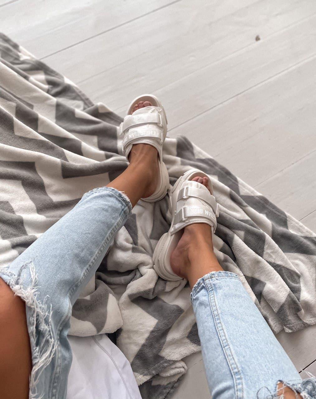 Dior Slippers White