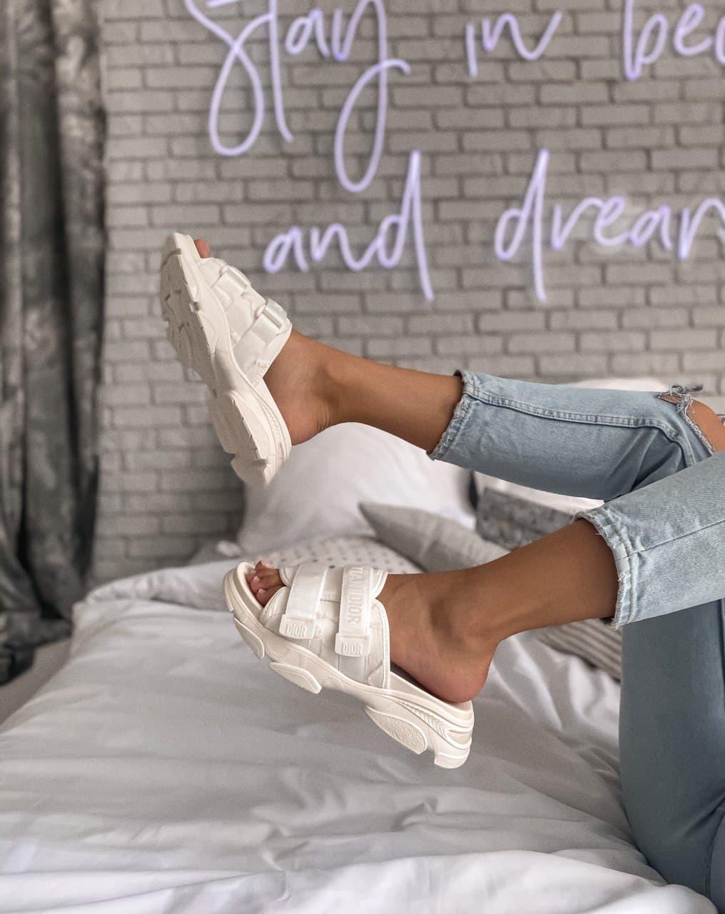 Dior Slippers White