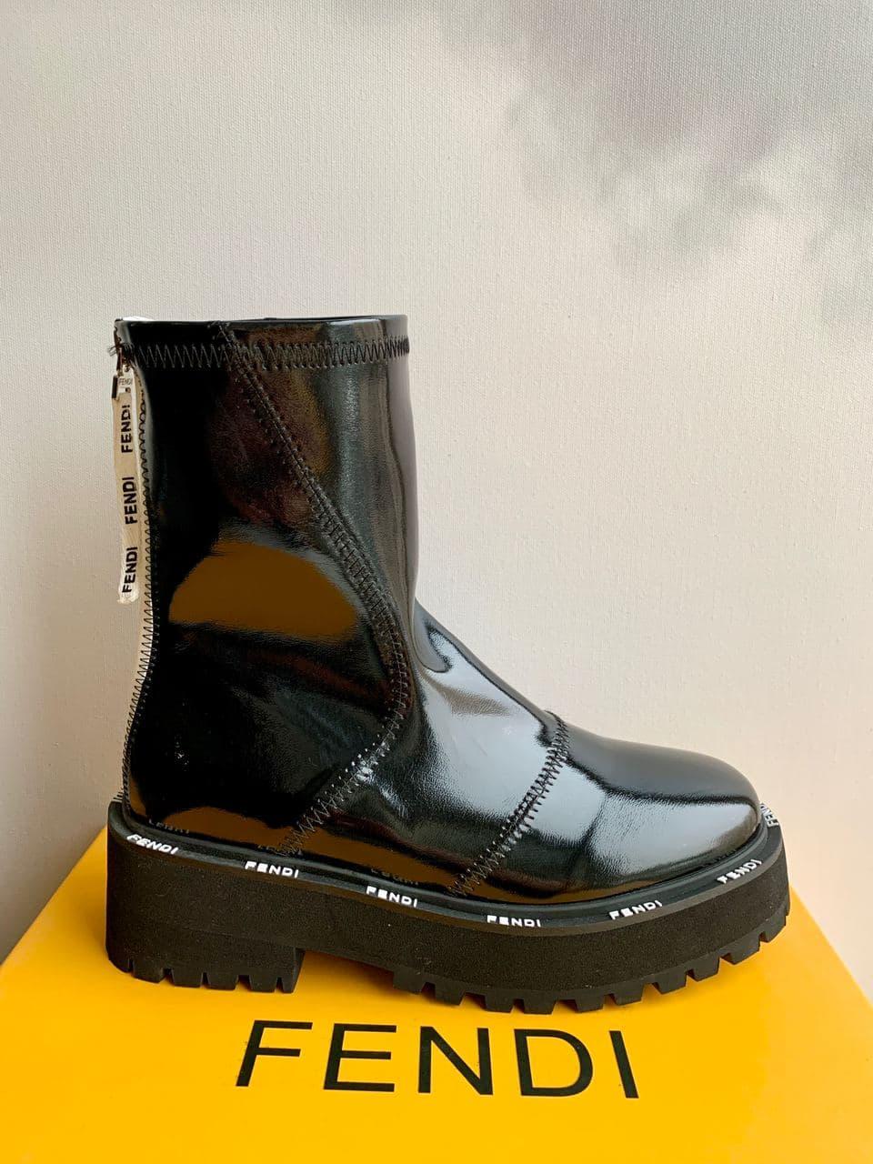 Fendi Boots Black