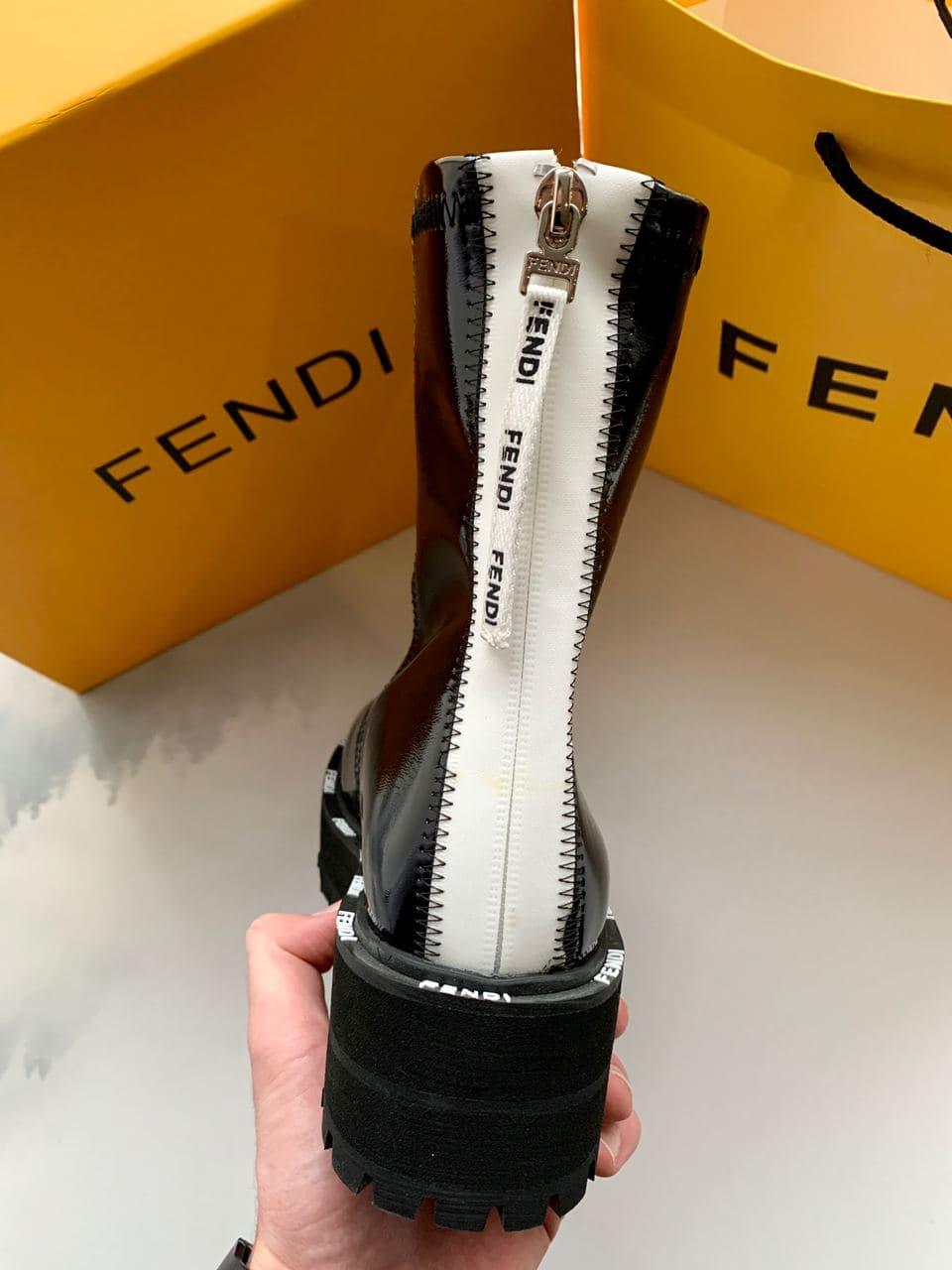 Fendi Boots Black
