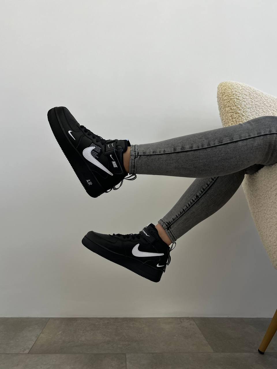 Air Force Mid Utility All Black White X Woman