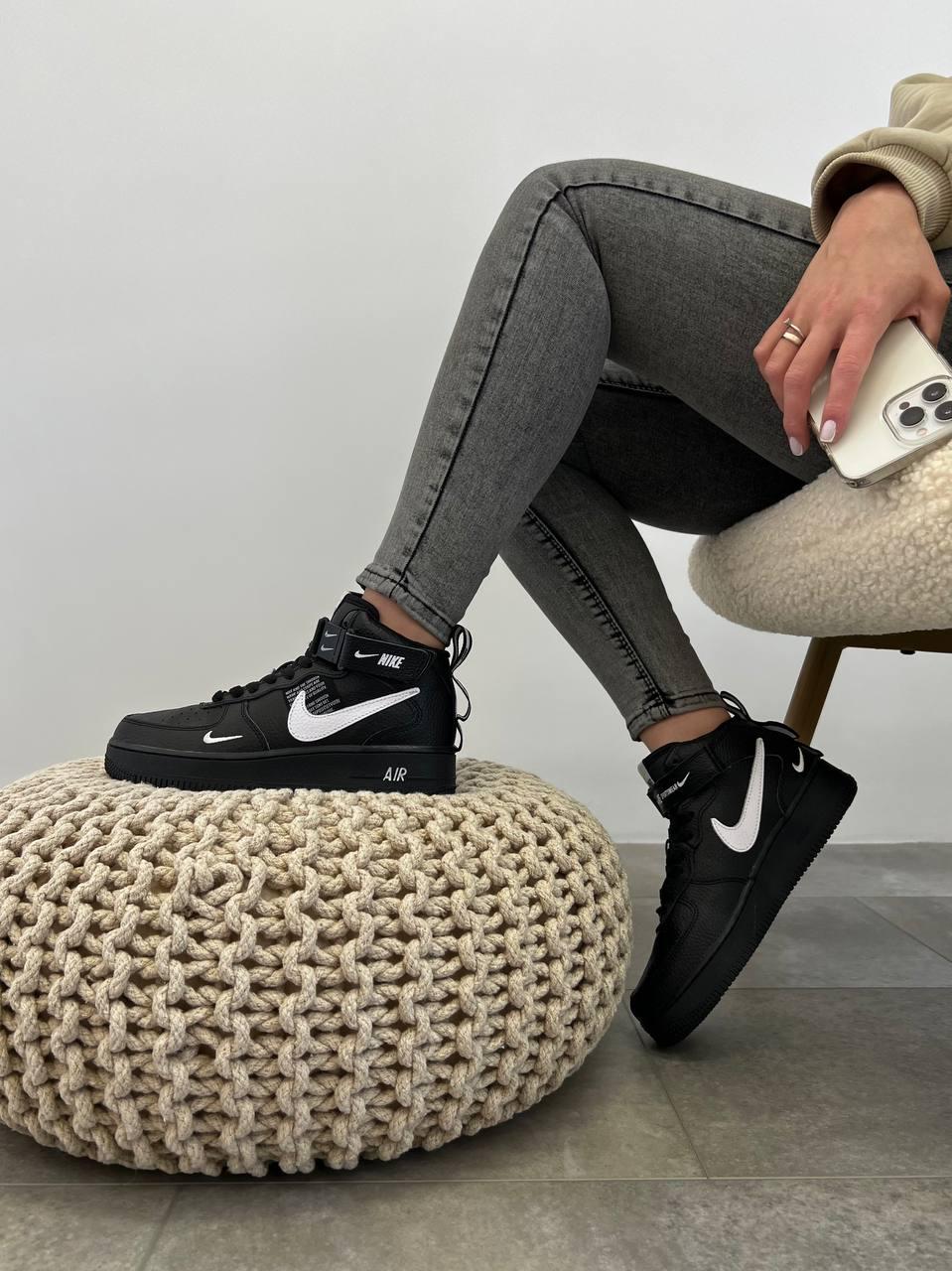 Air Force Mid Utility All Black White X Woman